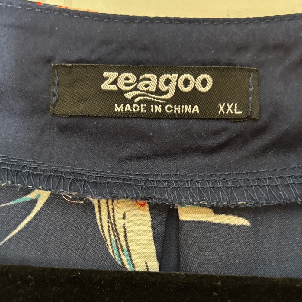 Zeagoo Navy Blouse with Bird Print - Picture 2 of 6
